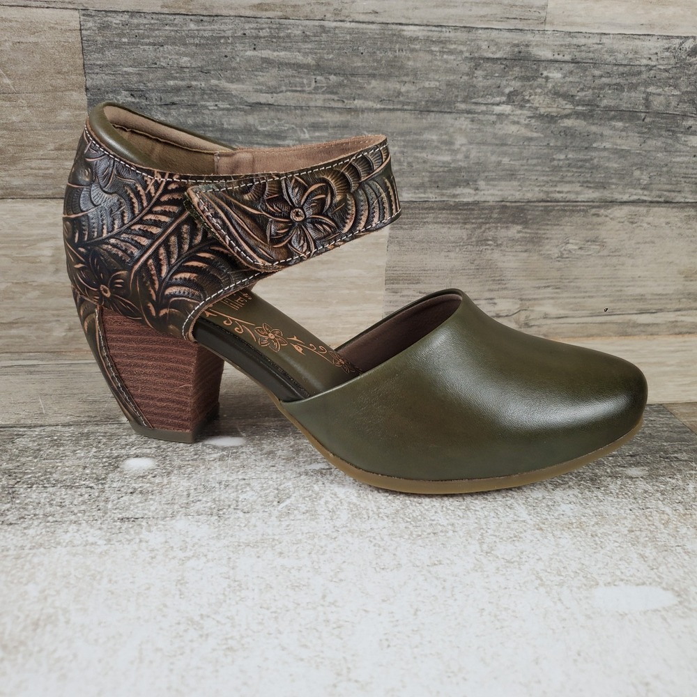 L'Artiste by Spring Step Toolie Womens Hand-Painted Shoes Sz 8 M Olive Green